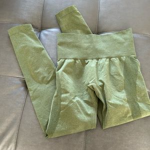 Nvgtn leggings green